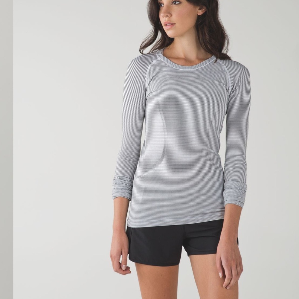 Lululemon Run: Swiftly Tech Long Sleeve Crew - Tempo Stripe White Black